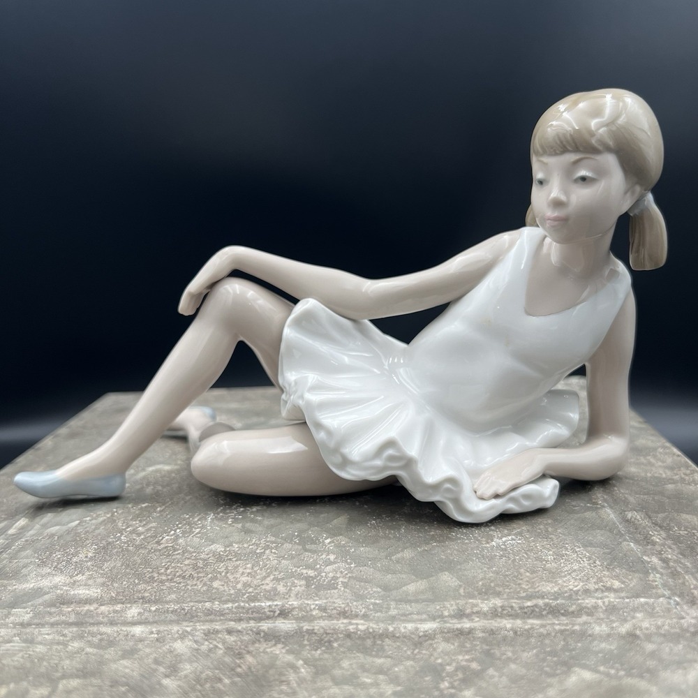 Vintage NAO by Lladro Porcelain Figurine Reclining Ballerina in Pigtails Spain